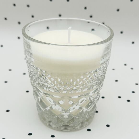 Vintage Scented Candles - Santa Vibes - Christmase Scented - Picture 2 of 6